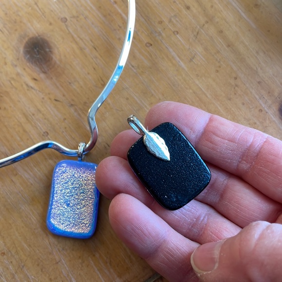 Silver tone choker with two glass? Pendants. Not sterling. - Picture 3 of 4